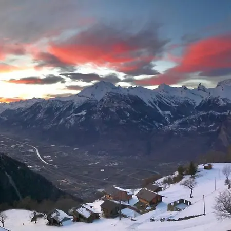 Chalet Les Crettaux, Stunning Views Near Nendaz Chalet Iserables